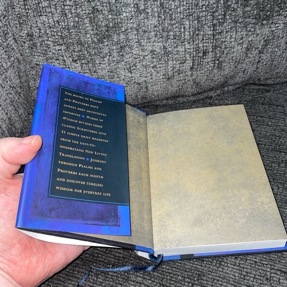 Words of Wisdom (Deluxe Edition) book - Picture 2 of 4